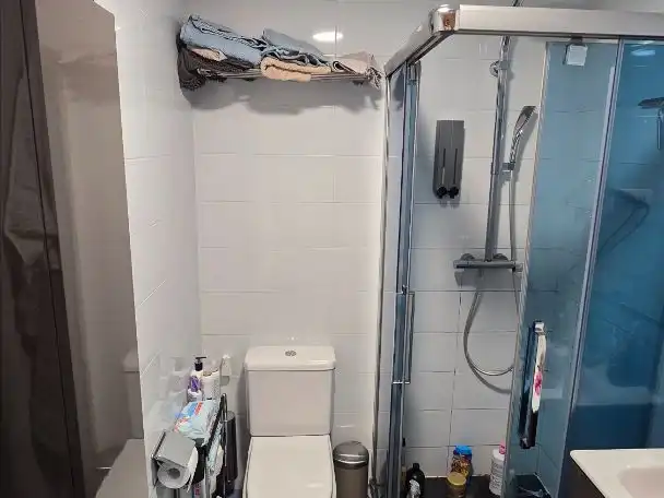Bathroom of Flat for sale in Villaquilambre, León