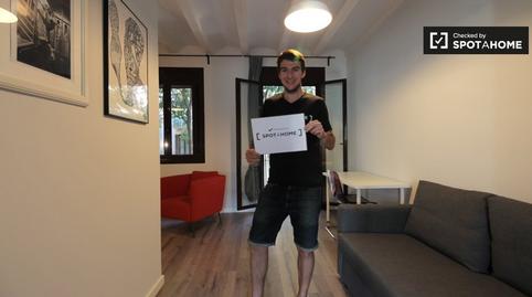 Foto 5 de Piso de alquiler en Sant Antoni,  Barcelona Capital