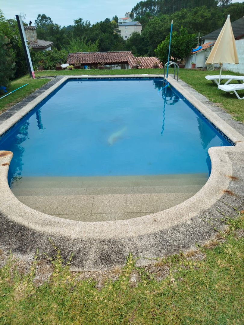 Swimming pool of House or chalet for sale in Cangas   with Heating, Private garden and Swimming Pool