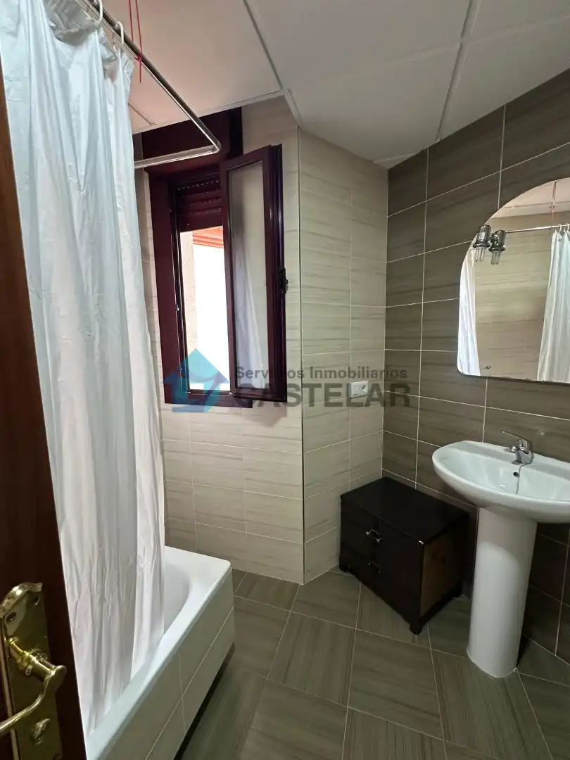 Badezimmer von Wohnung zum Verkauf in Oliva de la Frontera mit Möbliert
