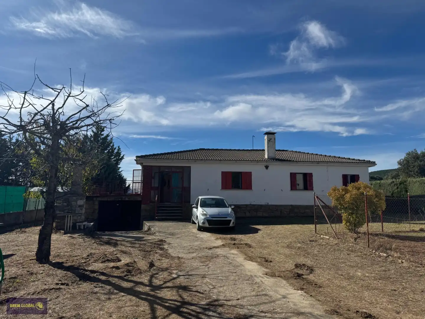 Vista exterior de Casa o xalet en venda en Puentes Viejas amb Jardí privat i Terrassa