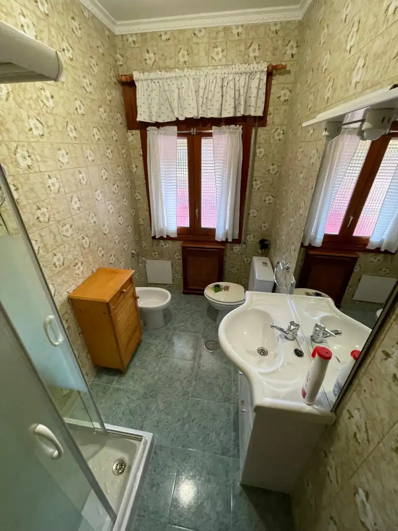 Baño de Piso de alquiler en Guadalajara con Calefacción, Parquet y Terraza