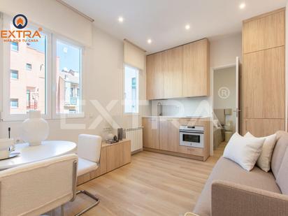 Dormitori de Apartament de lloguer en  Madrid Capital amb Aire condicionat i Calefacció