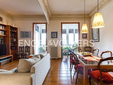 Appartamento con balcone in vendita a Eixample