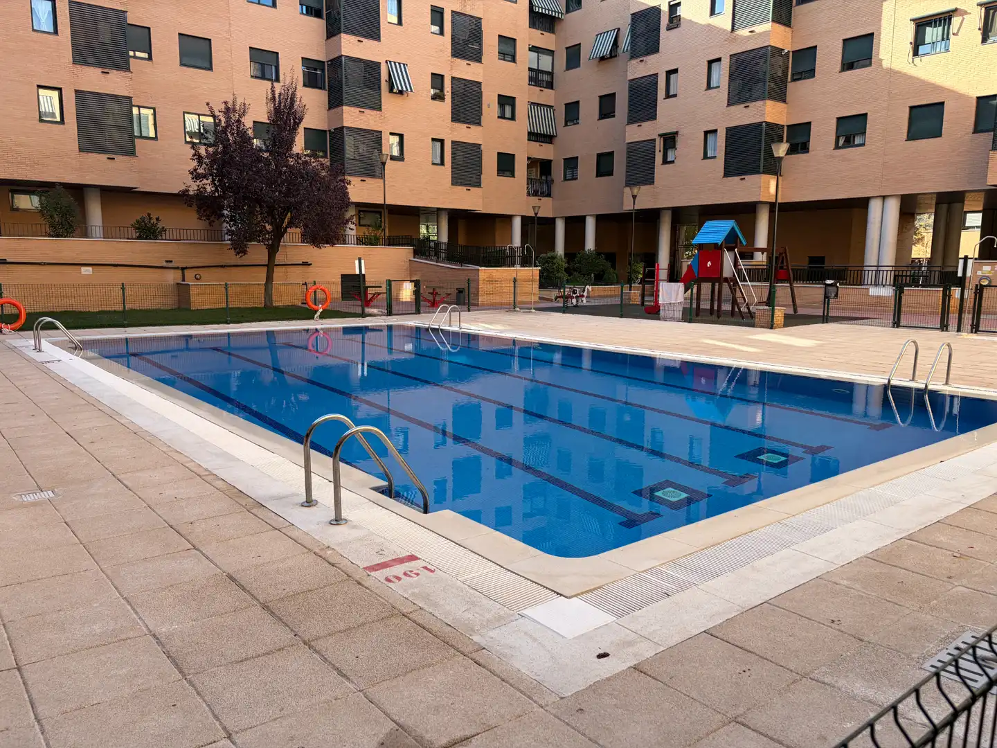 Piso con piscina en venta en Paseo de Valdelasfuentes, imagen 3