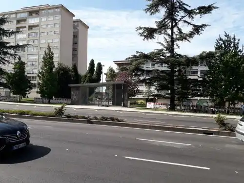 Vista exterior de Local de alquiler en Vigo 