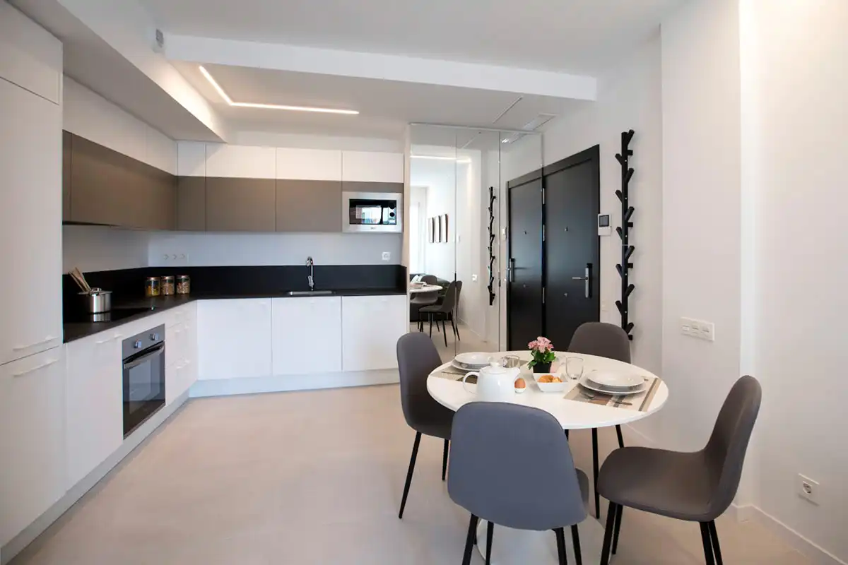 Piso con ascensor en venta en Carrer d'Amèrica 11, imagen 4