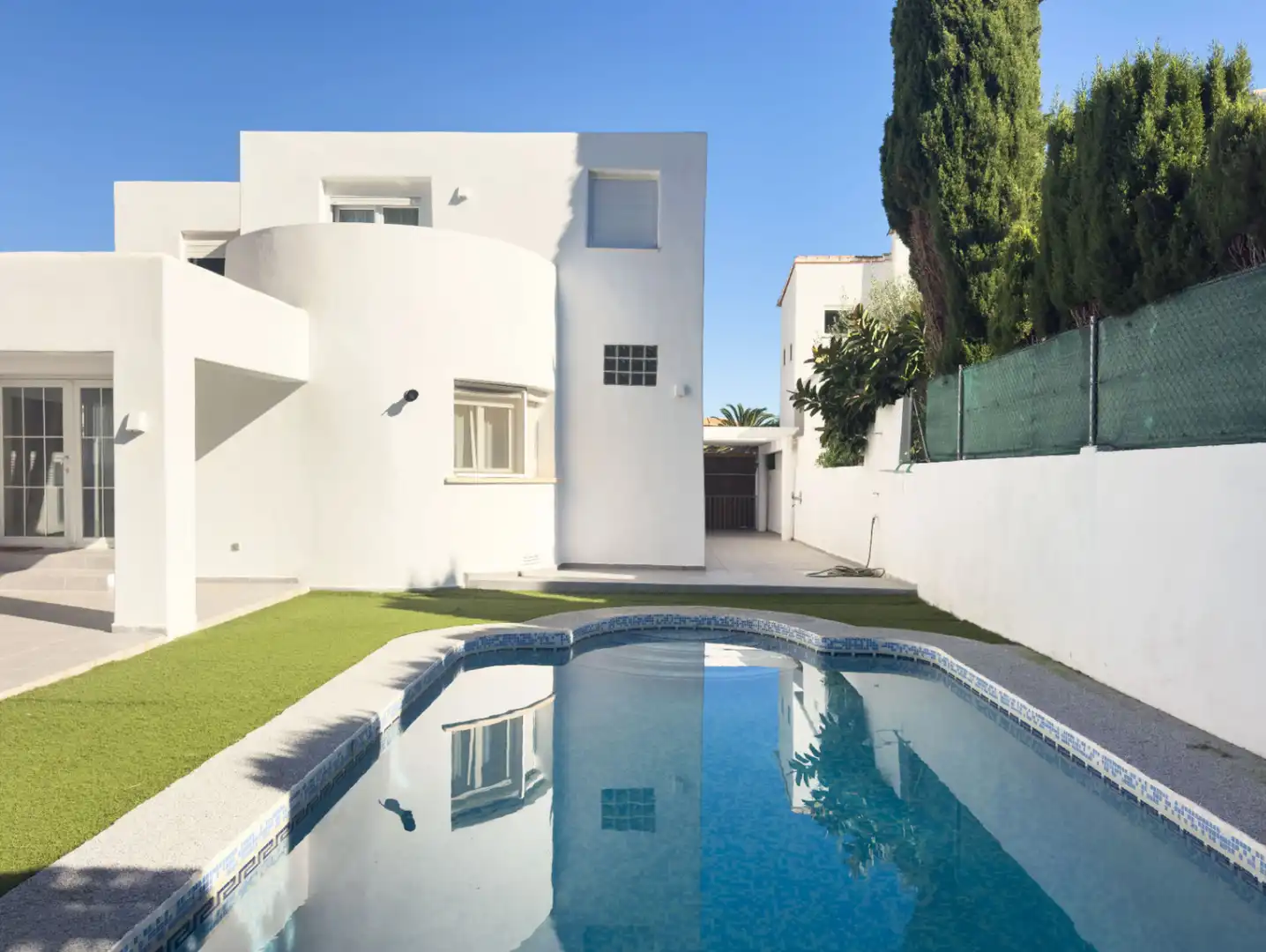 Piscina de Casa o chalet en venta en Dénia con Aire acondicionado, Calefacción y Jardín privado