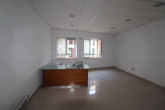 Oficina en Alquiler en El Postigo