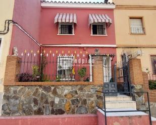 Vista exterior de Casa o xalet en venda en Talavera de la Reina amb Aire condicionat i Terrassa