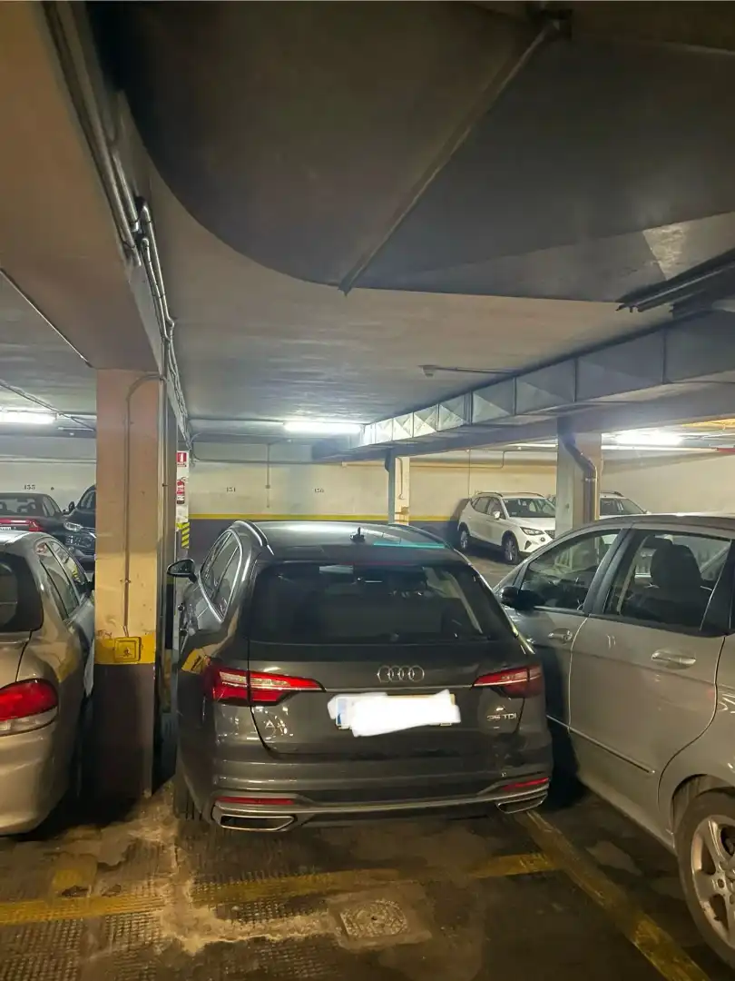 Aparcament de Garatge de lloguer en Madrid