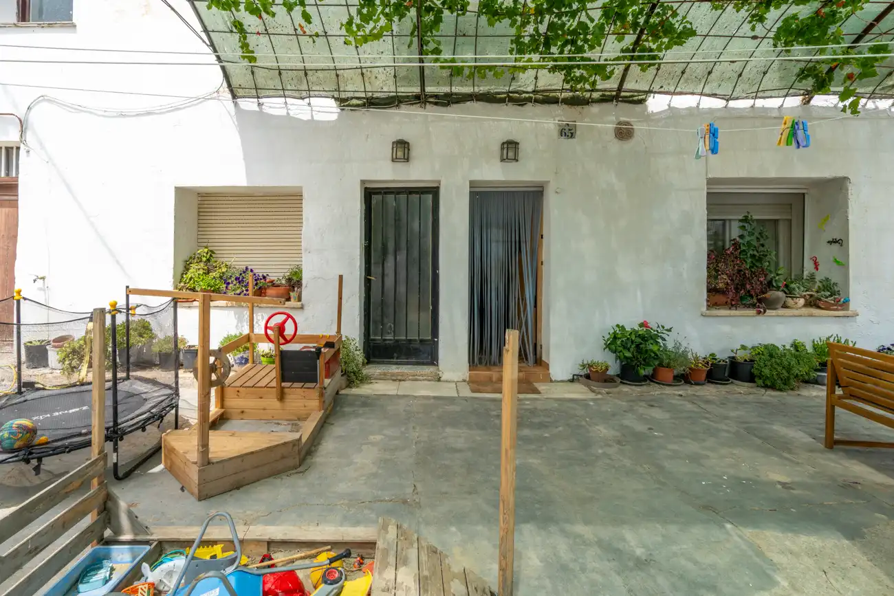 Vista exterior de Casa adosada en venta en Tortosa con Aire acondicionado, Jardín privado y Terraza