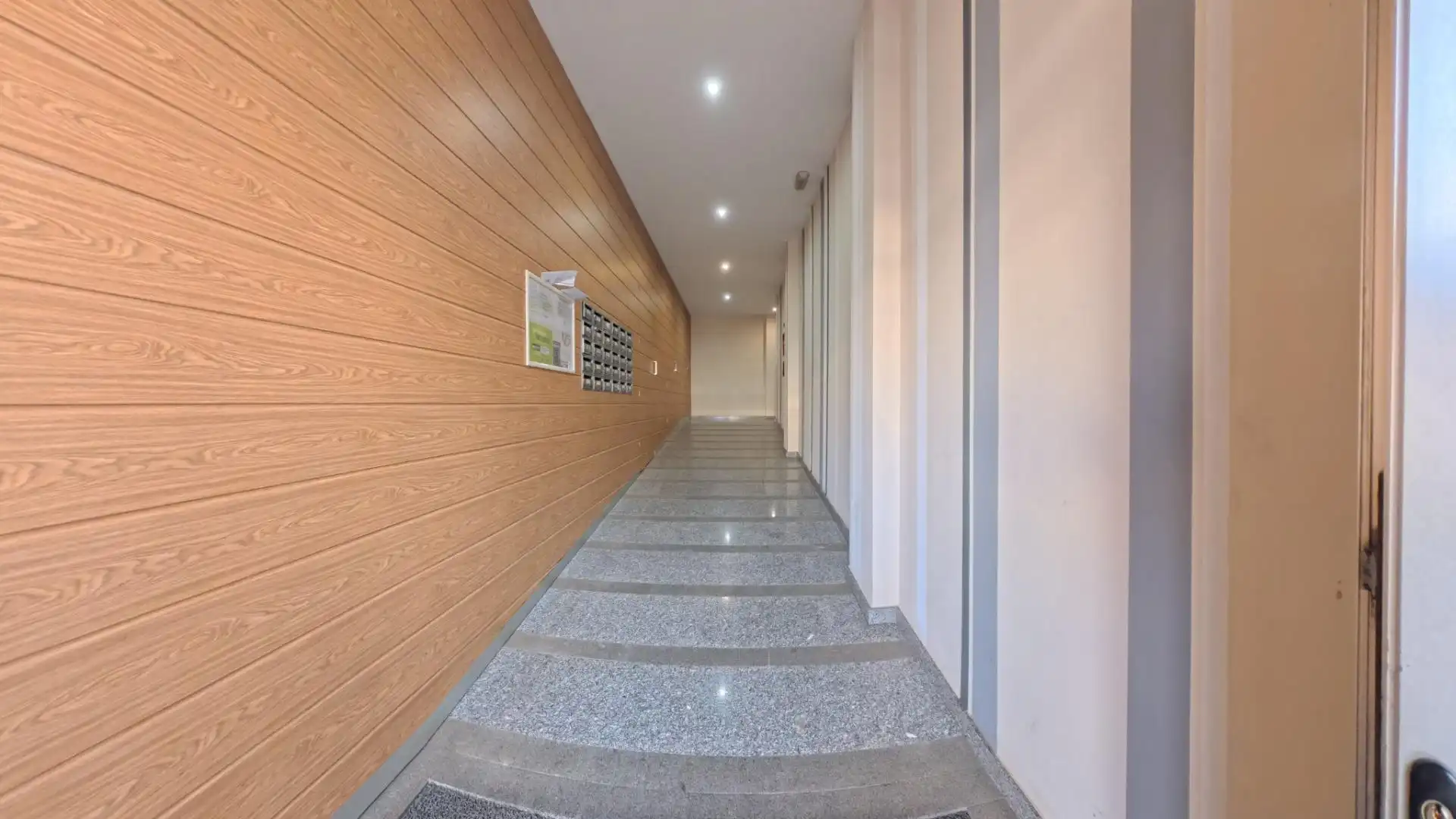 Flat for rent in Deltebre  with Parquet flooring