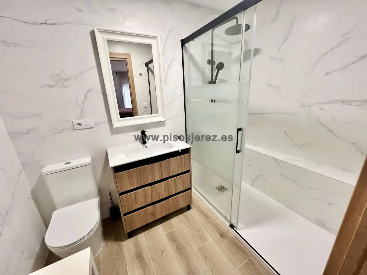 Study for rent in Calle Santo Domingo, Divina Pastora - La Yeguada