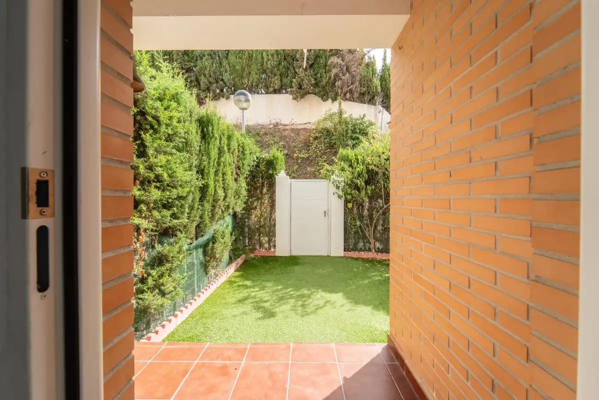 Jardín de Dúplex en venta en Rincón de la Victoria con Aire acondicionado, Calefacción y Jardín privado