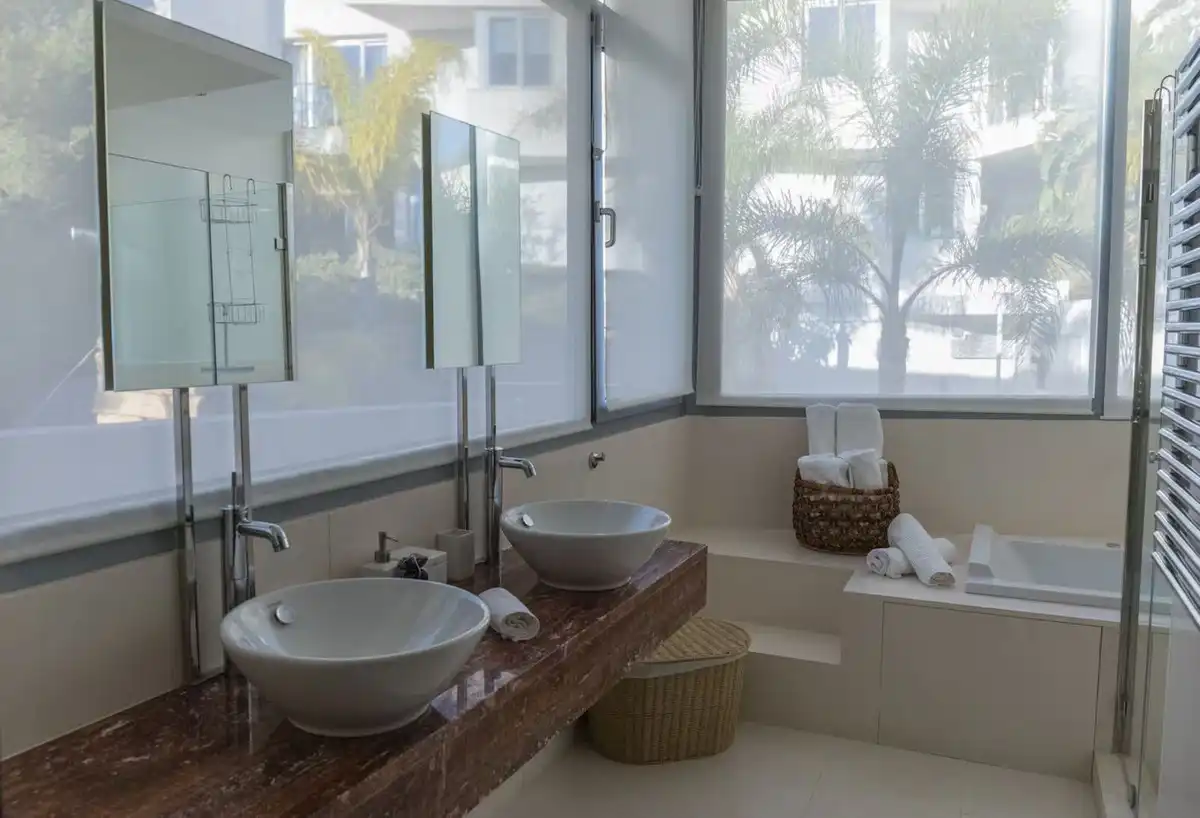 Bathroom of Detached homes for sale in Marbella  with Air Conditioner, Terrace and Storage room