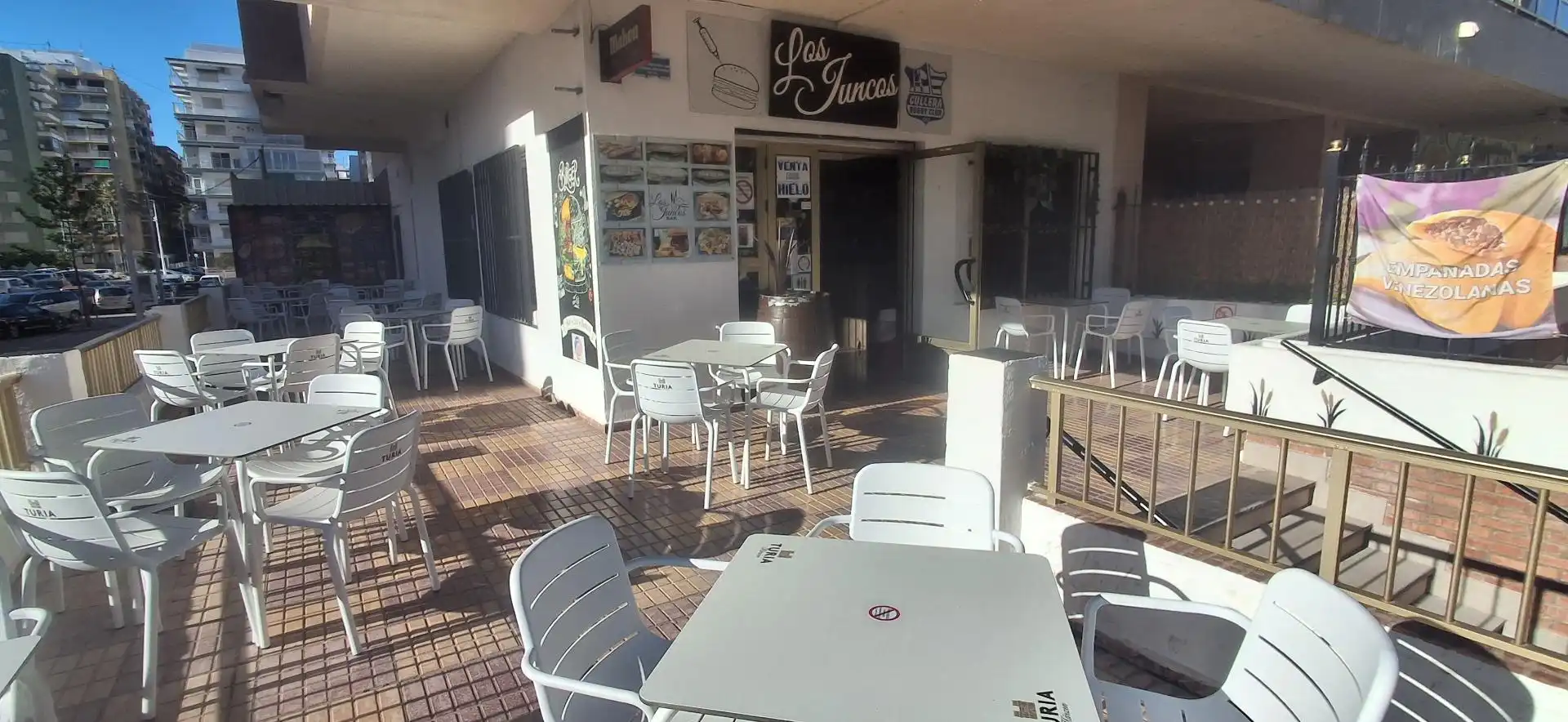 Geschaftsraum zum Verkauf in Cullera mit Klimaanlage, Terrasse und Möbliert