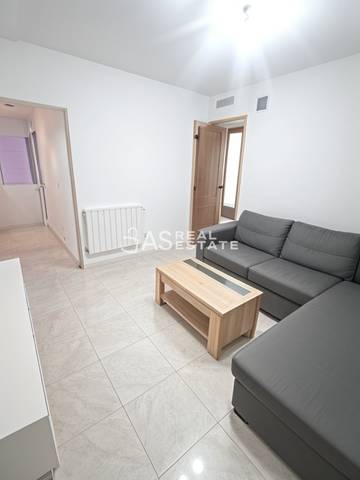 Piso en Venta en Calle Azahar en Universidad