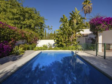 Casa amb piscina en venda a San Pedro de Alcántara