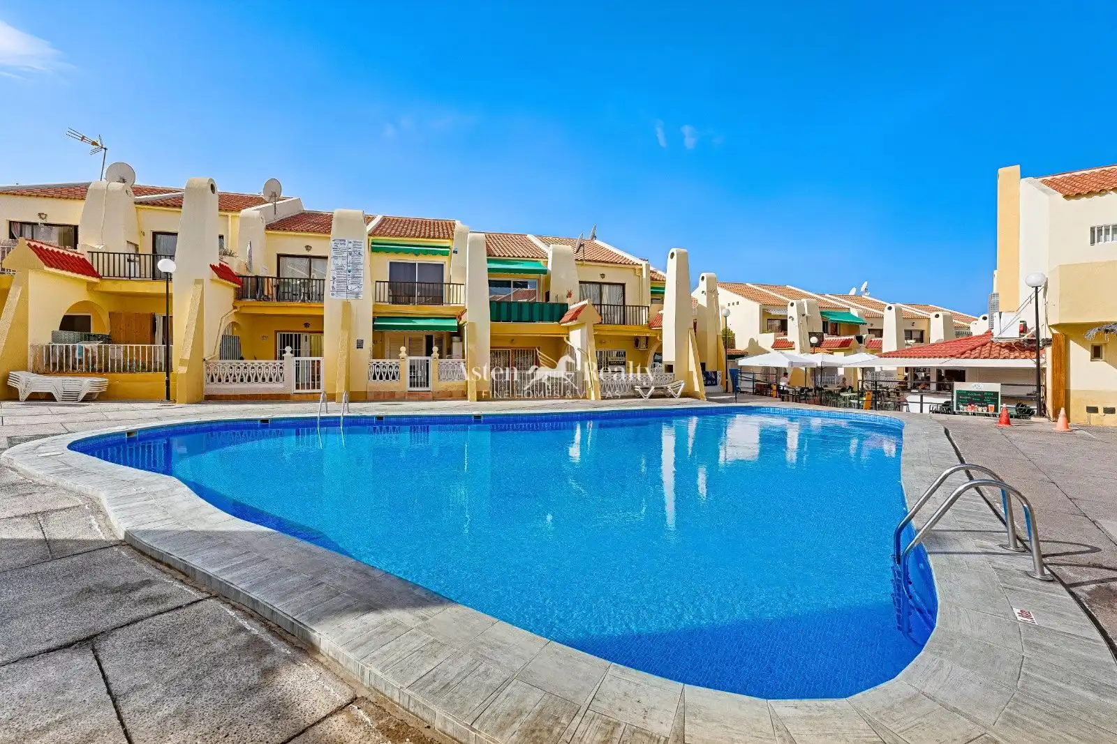 Apartament amb piscina en venda a Ernesto Sarti 11, imagen 2