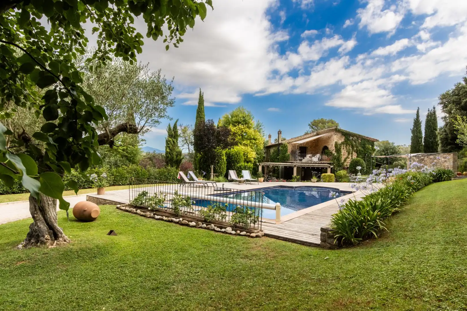 Garden of Country homes for sale in Esponellà  with Air Conditioner, Heating and Private garden
