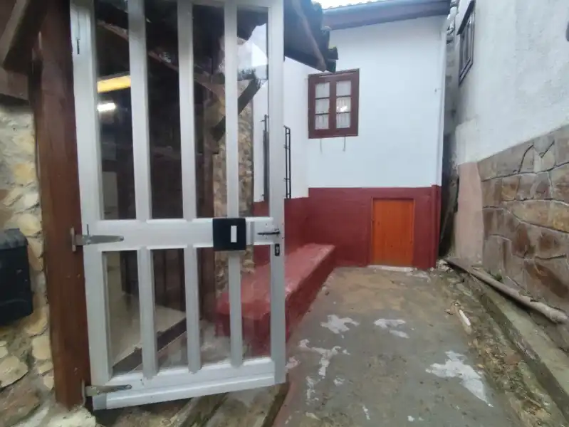 Country house zum Verkauf in N/A, -1, Pravia