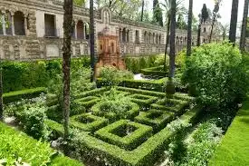 Jardí de Edifici en venda en Sevilla