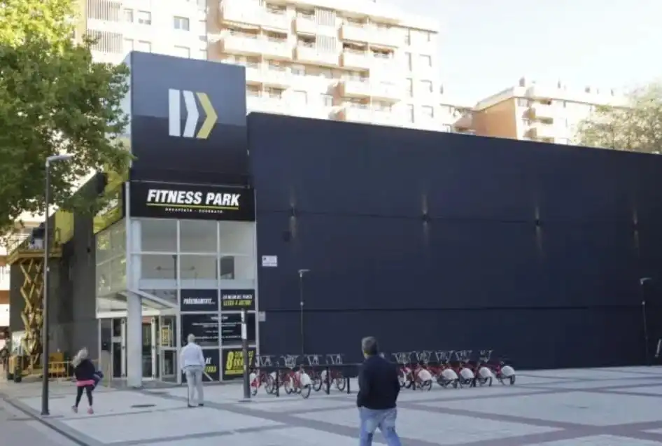 Garage zur Miete in Zaragoza