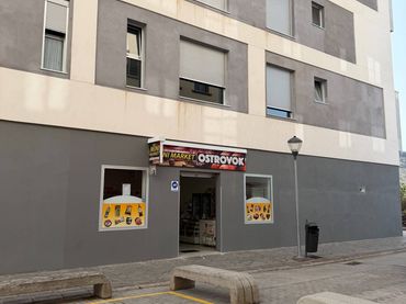 Local comercial en venda a Avenida MIRON EL 2