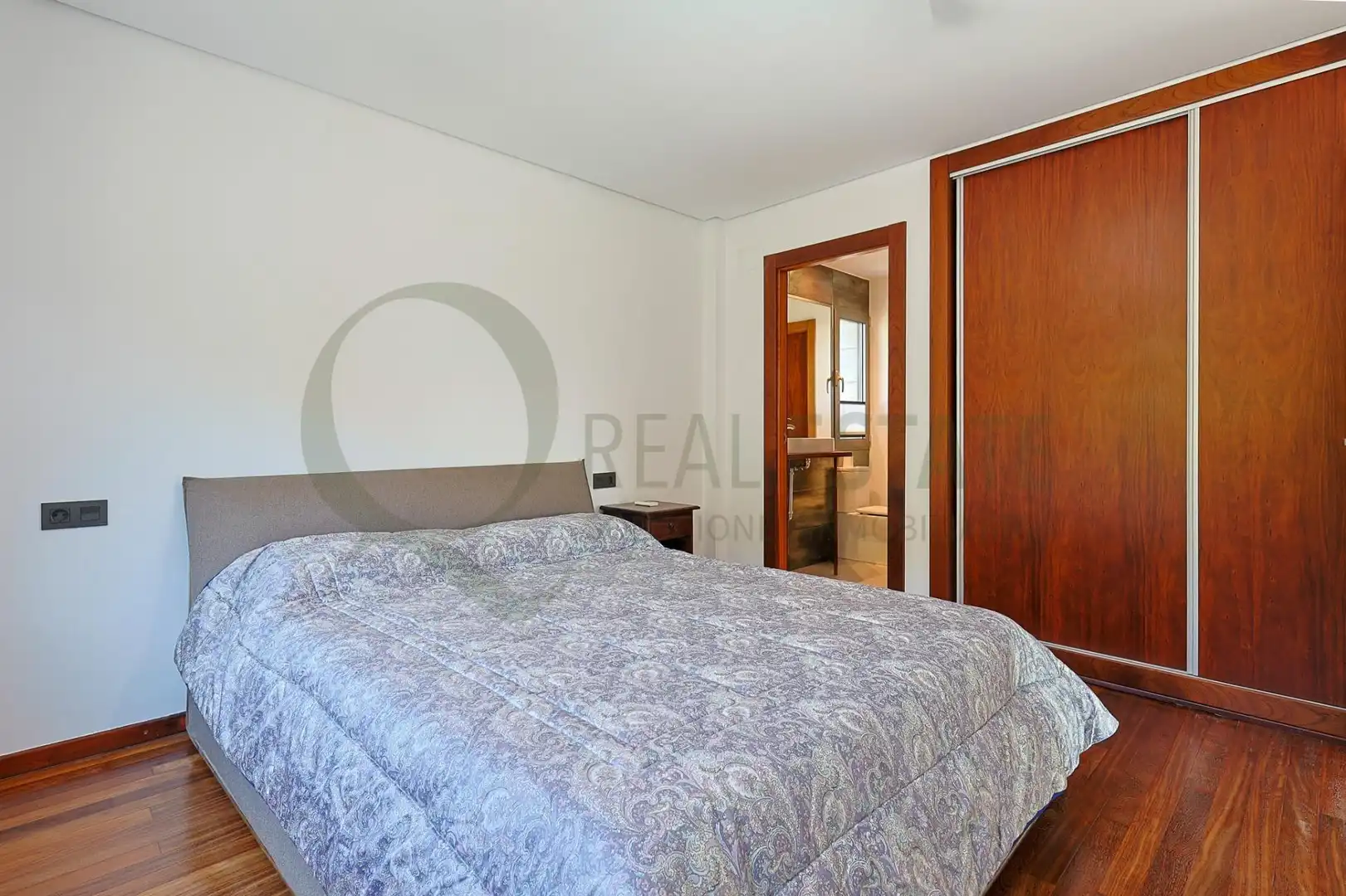 Dormitori de Casa o xalet en venda en Alicante / Alacant amb Aire condicionat, Calefacció i Jardí privat