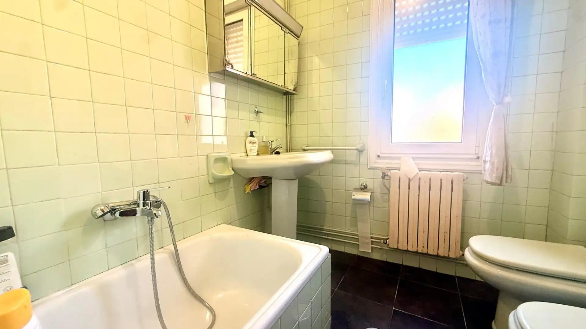 Bathroom of Flat for sale in Ourense Capital   with Heating, Storage room and Furnished
