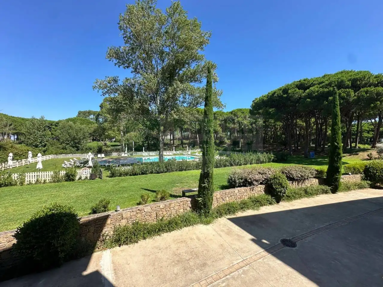 Garden of Apartments for rent in Gualta  with Air Conditioner, Heating and Parquet flooring