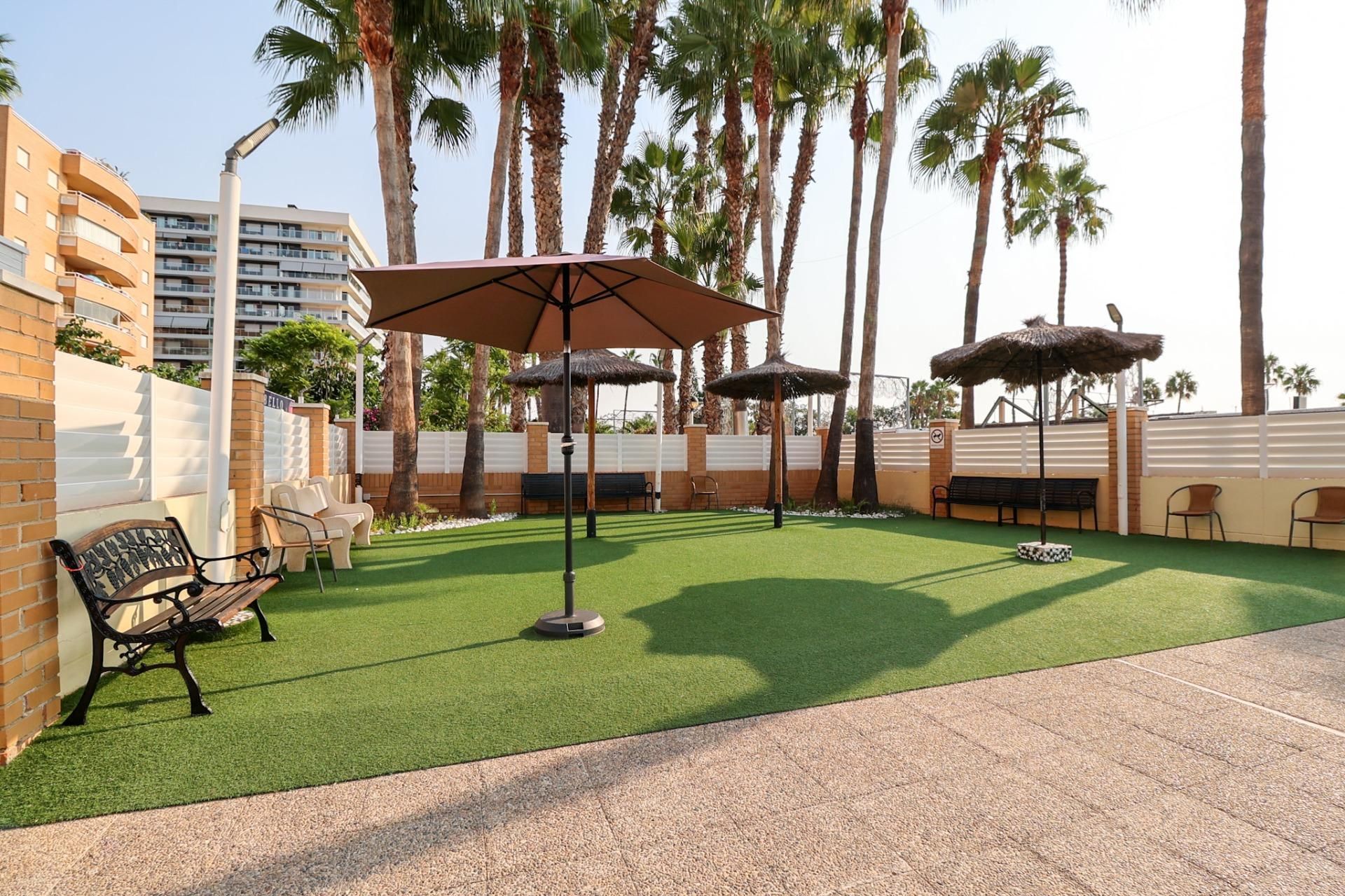 Terrassa de Apartament en venda en Oropesa del Mar / Orpesa amb Aire condicionat, Jardí privat i Terrassa