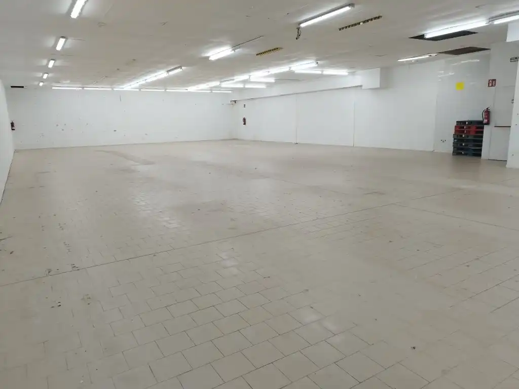 Local comercial en alquiler en Puerto, imagen 2
