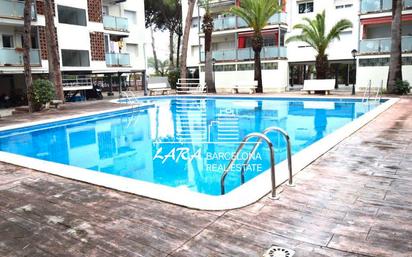 Swimming pool of Flat for sale in Castelldefels  with Air Conditioner, Terrace and Storage room