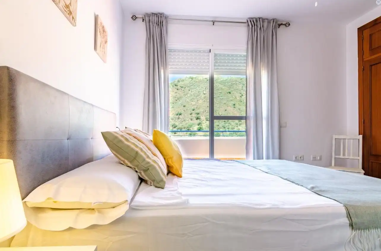 Habitación de Ático de alquiler en Rincón de la Victoria con Aire acondicionado, Calefacción y Jardín privado