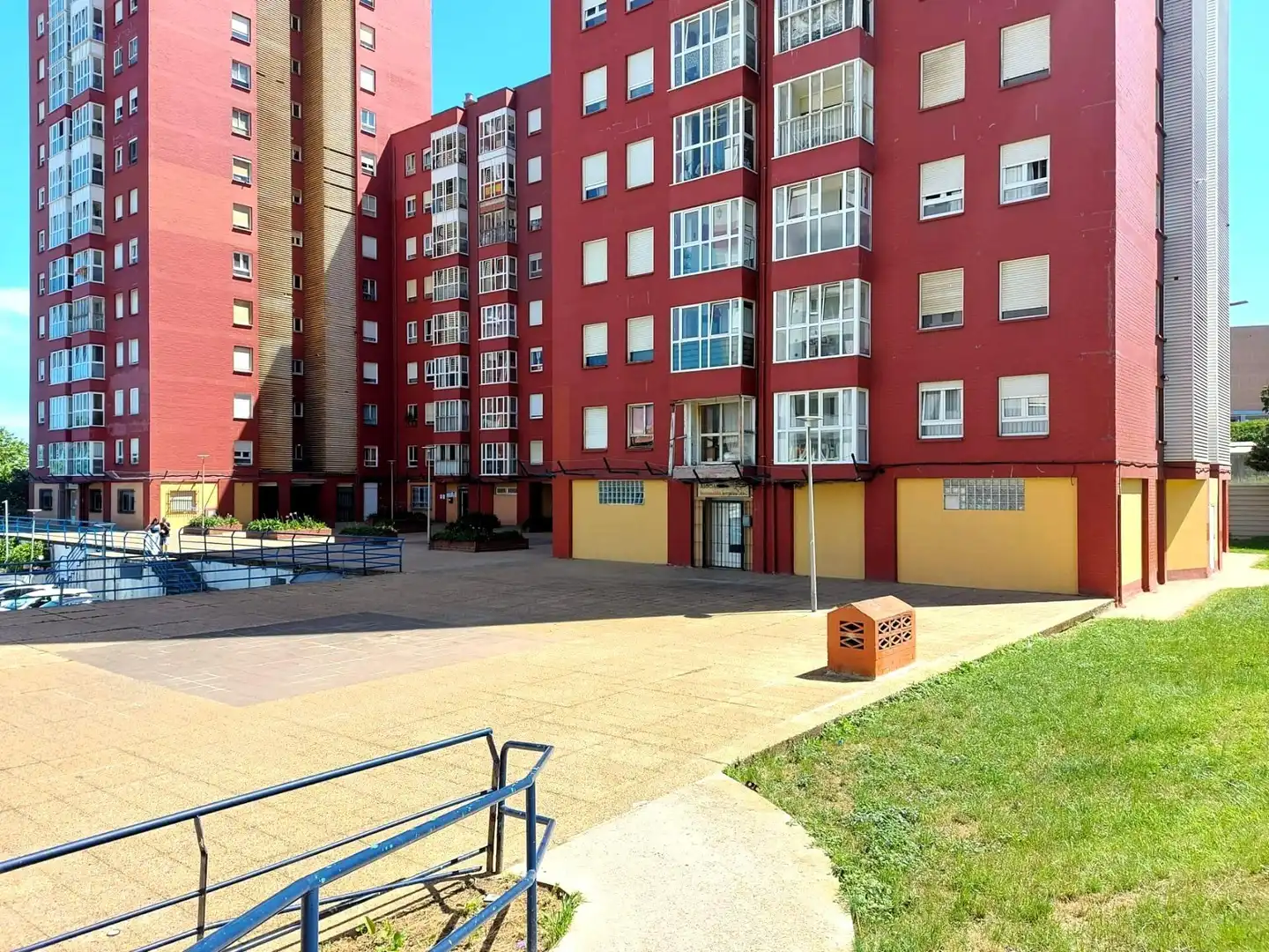 Vista exterior de Piso en venta en Santander con Calefacción y Parquet