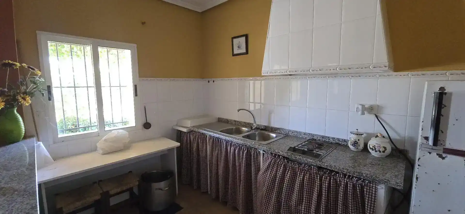 Cuina de Finca rústica en venda en Villarrobledo amb Piscina