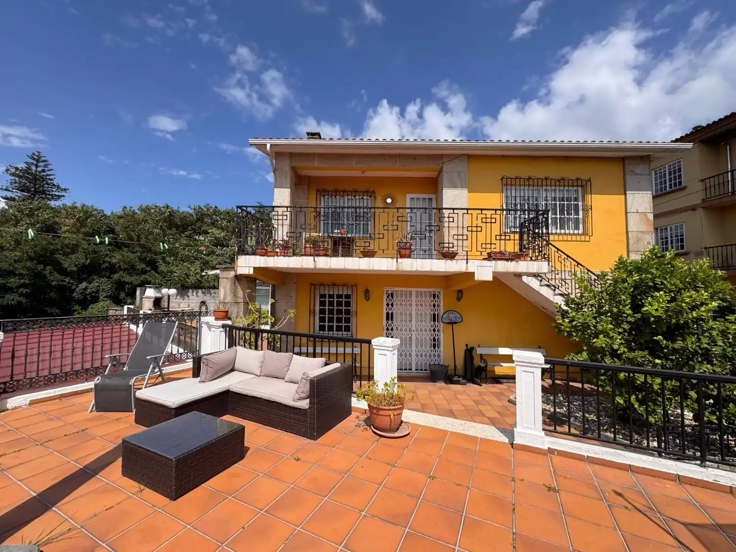 Terrassa de Casa o xalet en venda en Pontevedra Capital  amb Calefacció, Terrassa i Balcó