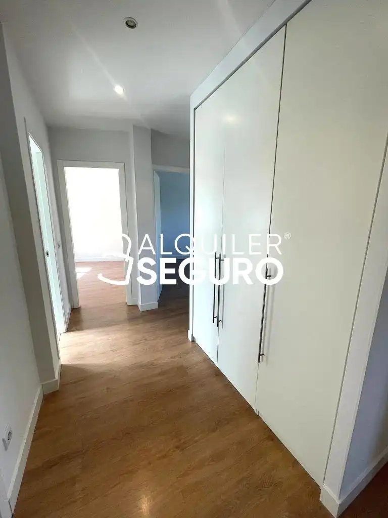 Bedroom of Flat for rent in Madrid  with Heating