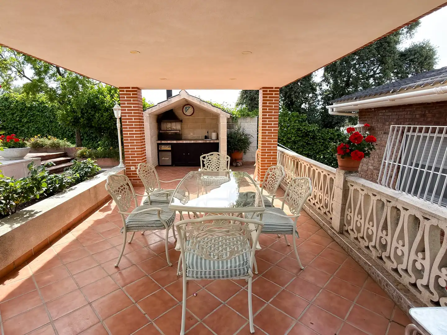 Terrassa de Casa o xalet en venda en Santa Cruz del Retamar amb Calefacció, Jardí privat i Terrassa