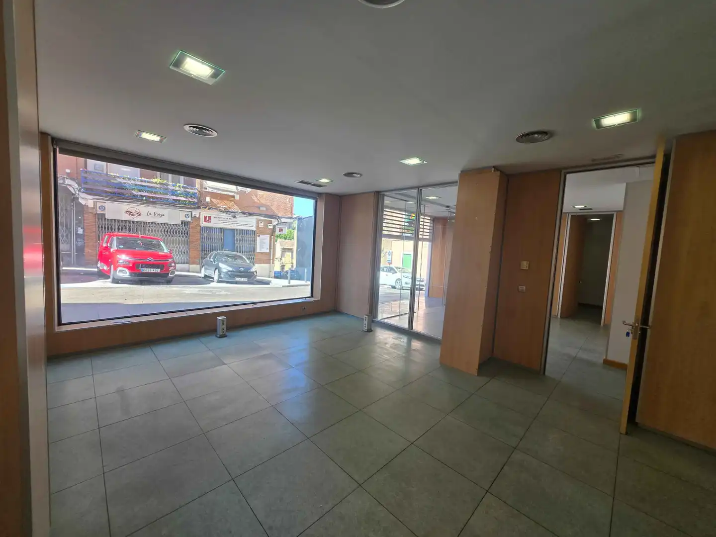 Business premises for sale in Calle San Juan de Dios 10, imagen 3