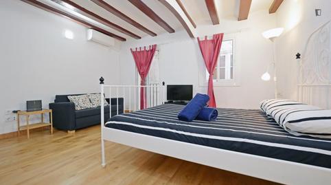 Photo 3 of Study to rent in El Raval, Barcelona