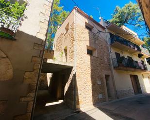 Vista exterior de Finca rústica en venda en Cabanes (Girona) amb Terrassa
