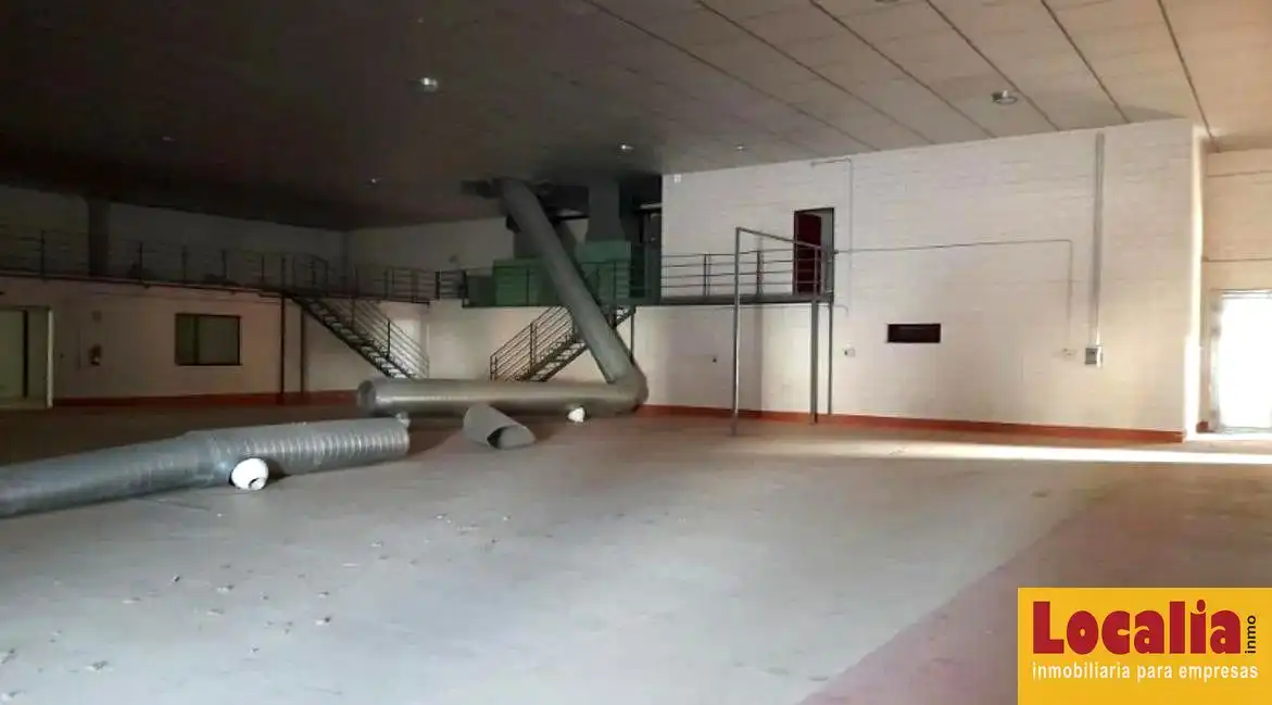 Fabrikhallen zum Verkauf in Lanciego / Lantziego