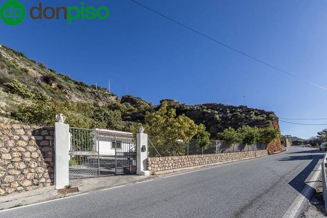 Casa-chalet en Venta en Plaza Polígono 5 Parcela 301 en Los Guájares