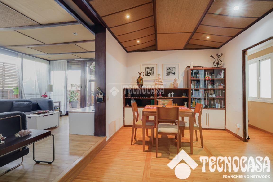 Sala de estar de Ático en venta en  Barcelona Capital con Calefacción y Terraza