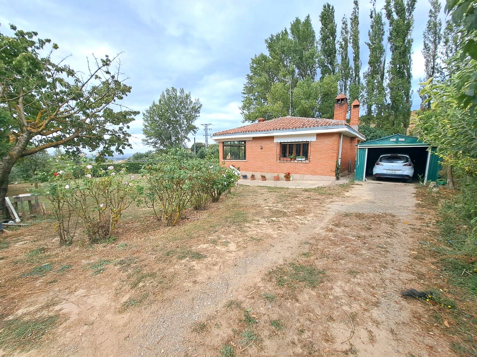 Casa o xalet en venda en San Vicente de la Sonsierra amb Calefacció, Jardí privat i Moblat