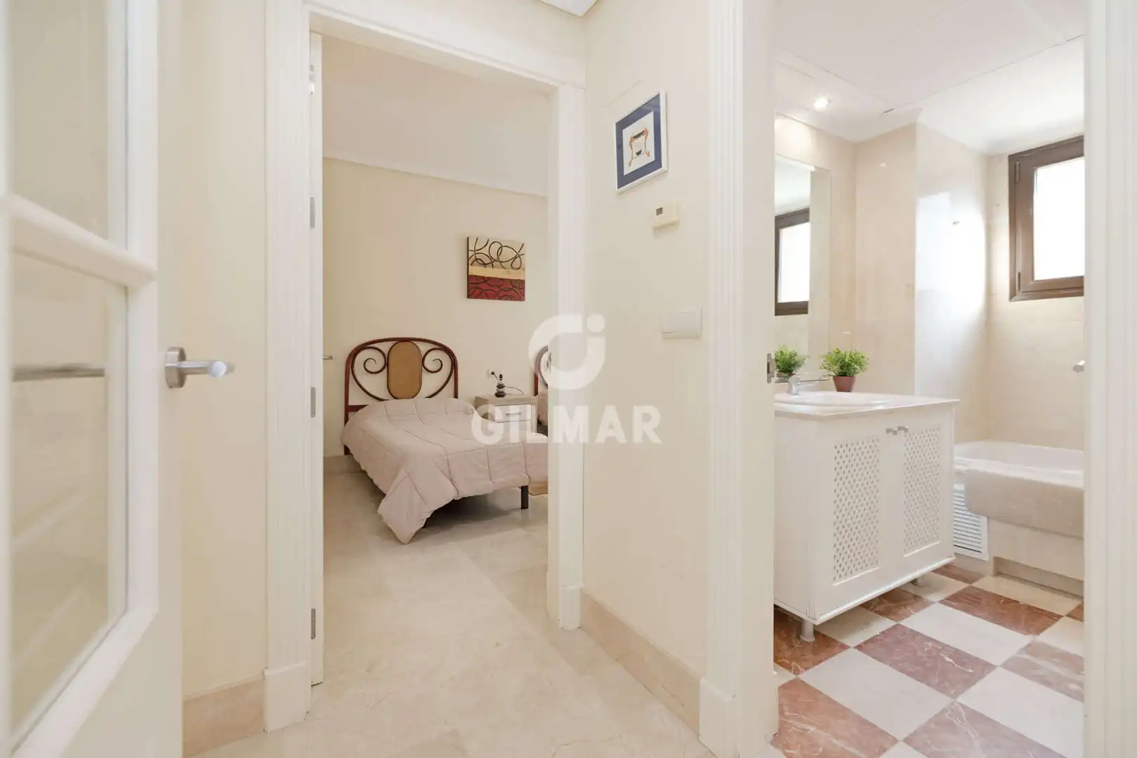Appartamento con terrazza in vendita a Puerto de Sotogrande - La Marina, imagen 34