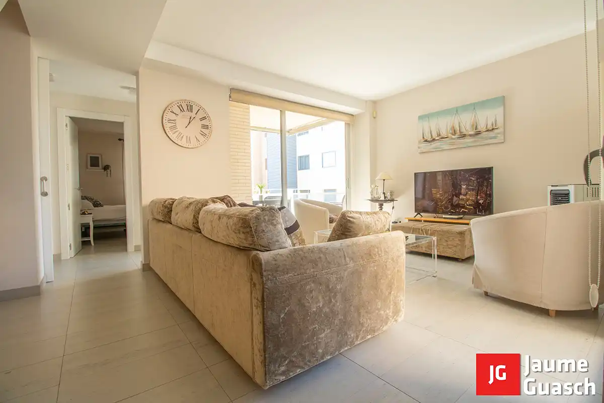 Wohnzimmer von Dachboden zum Verkauf in Torredembarra mit Klimaanlage, Heizung und Terrasse